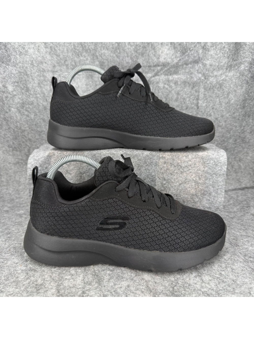 Skechers Dynamight 2.0 Eye Trainers Shoes 12964 Memory Foam Black Women 9 904
